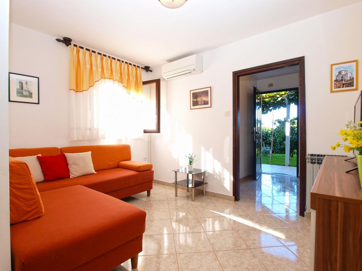 Apartment Nevenka 1482 메덜린 외부 사진