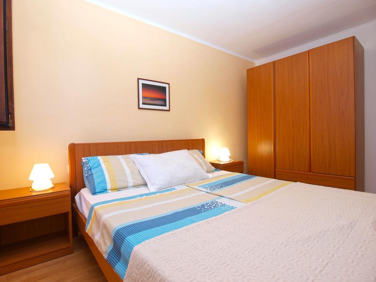 Apartment Nevenka 1482 메덜린 외부 사진