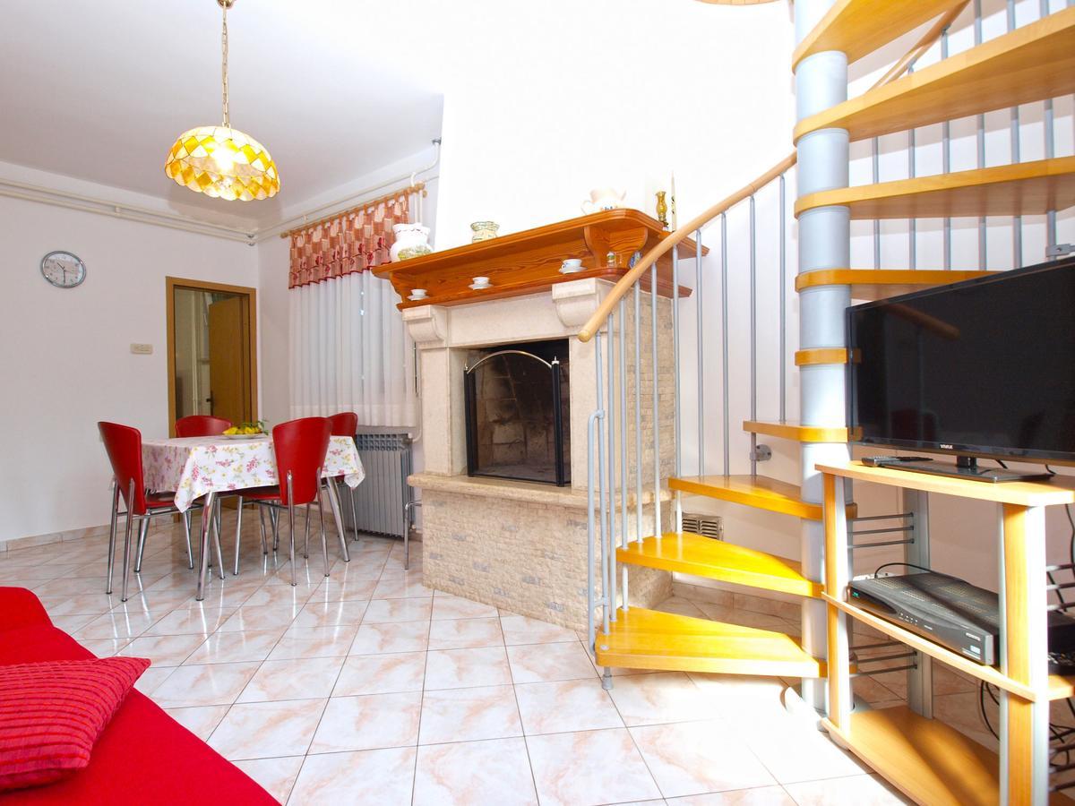 Apartment Nevenka 1482 메덜린 외부 사진